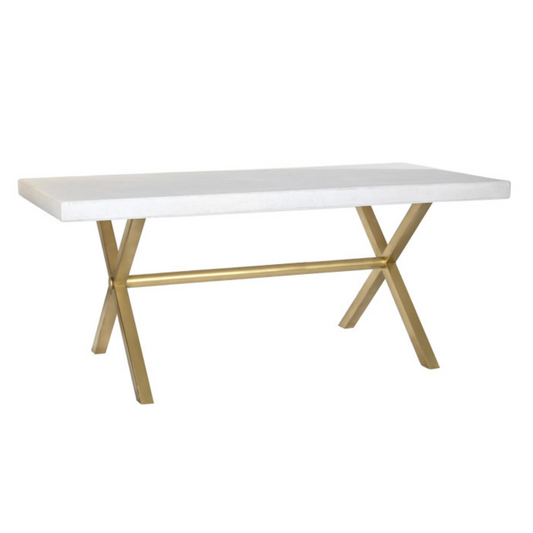 Esta mesa de comedor rectangular es una pieza central impresionante que combina la belleza natural de la madera de mango con la elegancia del latón dorado. Su diseño moderno y sofisticado destaca por el tablero con un patrón de rombos en blanco, creando un efecto visual cautivador. La estructura de latón en forma de X aporta estabilidad y un toque de lujo. Con unas dimensiones de 180x90x76 cm, esta mesa ofrece un amplio espacio para disfrutar de comidas en familia o con amigos, convirtiéndose en el punto fo